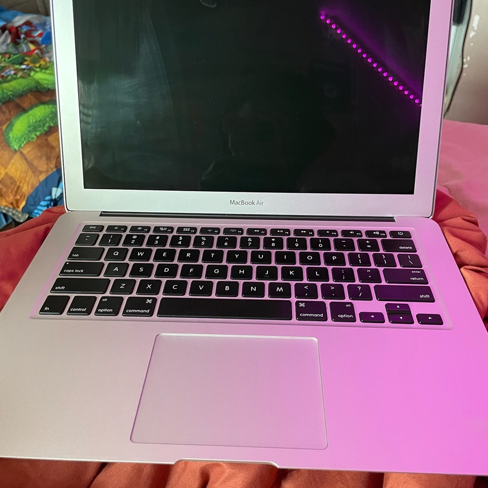 Apple MacBook Air - Silver